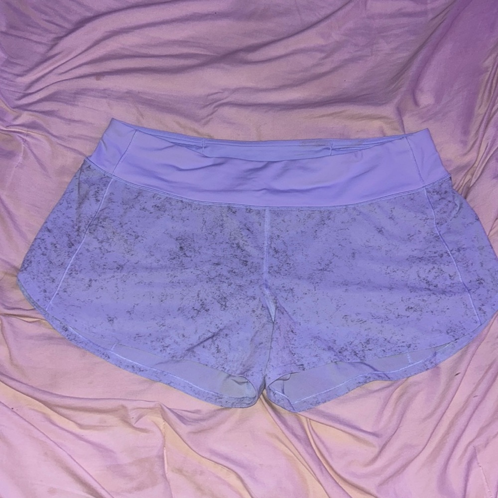 Lululemon Speed Up MR Short 4” in Gravel Dust Pastel Blue Multi/Pastel Blue